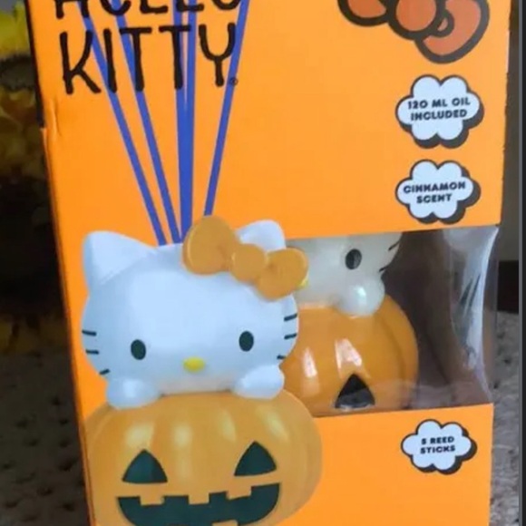 Hello Kitty Halloween 🎃 ceramic diffuser. - Picture 3 of 7